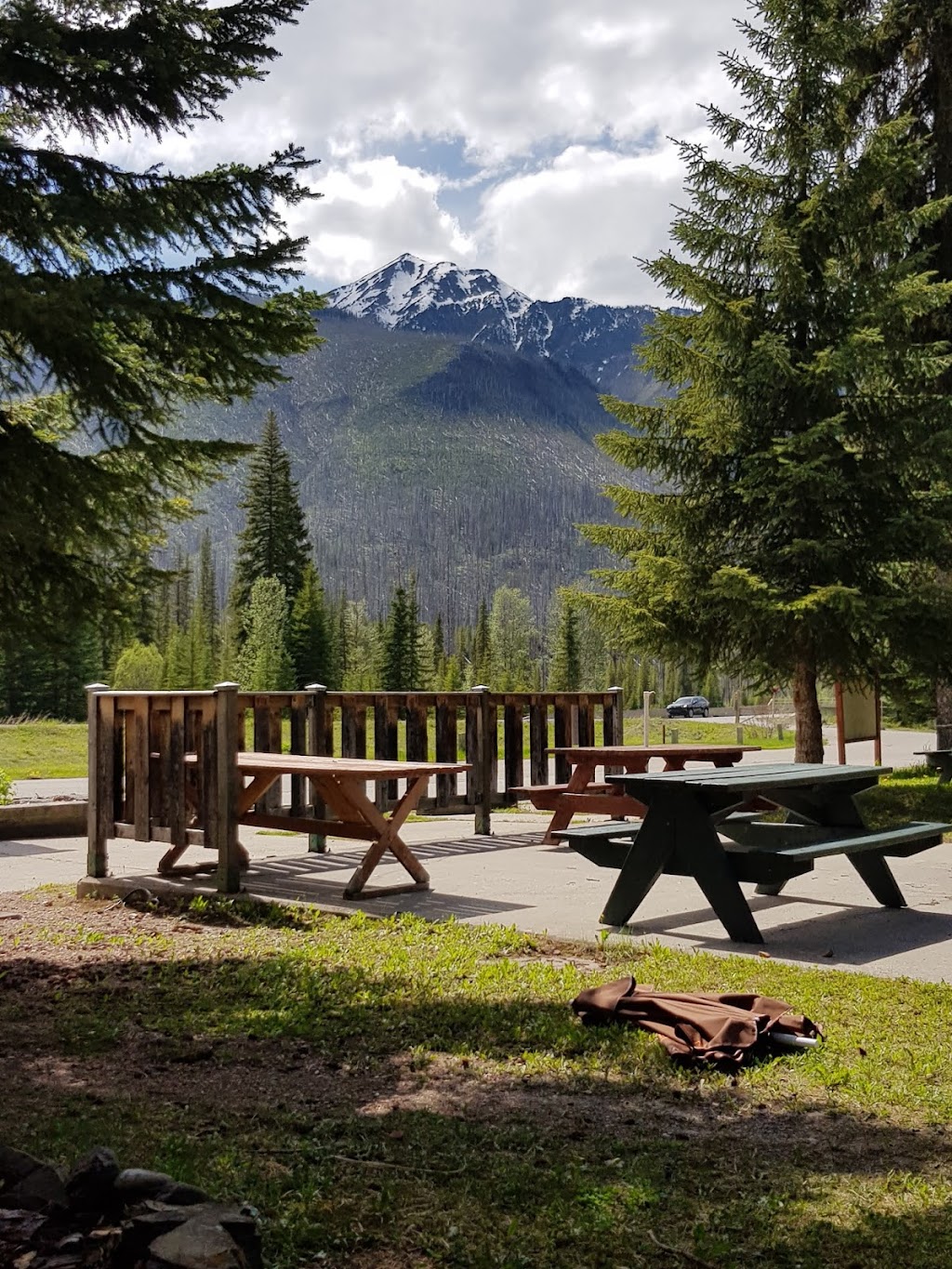 Kootenay Park Lodge | 9500 BC-93, Vermilion Crossing, BC V0A 1E0, Canada | Phone: (778) 357-9959