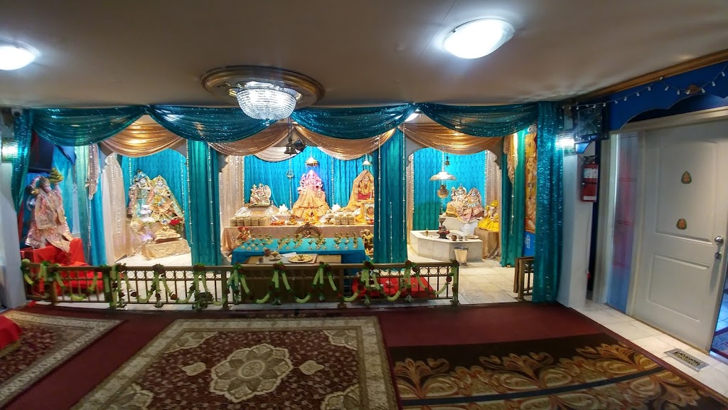 Bhameshwari temple | 7984 123rd St, Surrey, BC V3W 3V4, Canada | Phone: (604) 572-0406