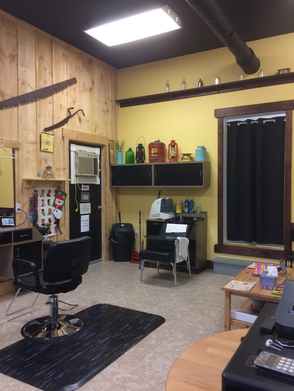 The Barber Shop of Dover | 215 Chapman St E, Port Dover, ON N0A 1N0, Canada | Phone: (519) 429-2306