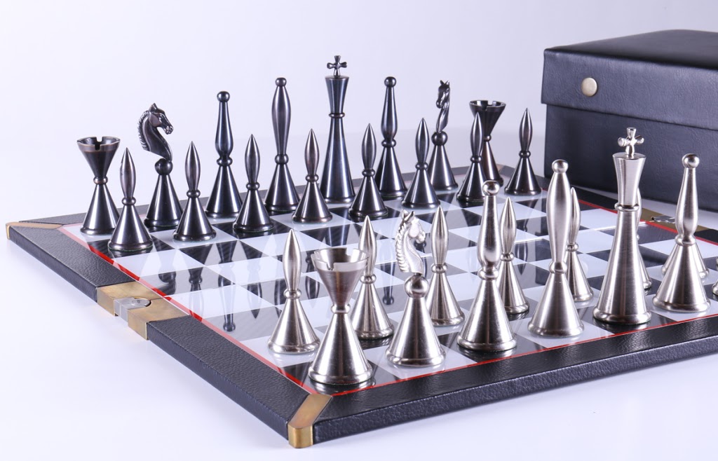 Chess House | 705 Grover St, Lynden, WA 98264, USA | Phone: (800) 348-4749