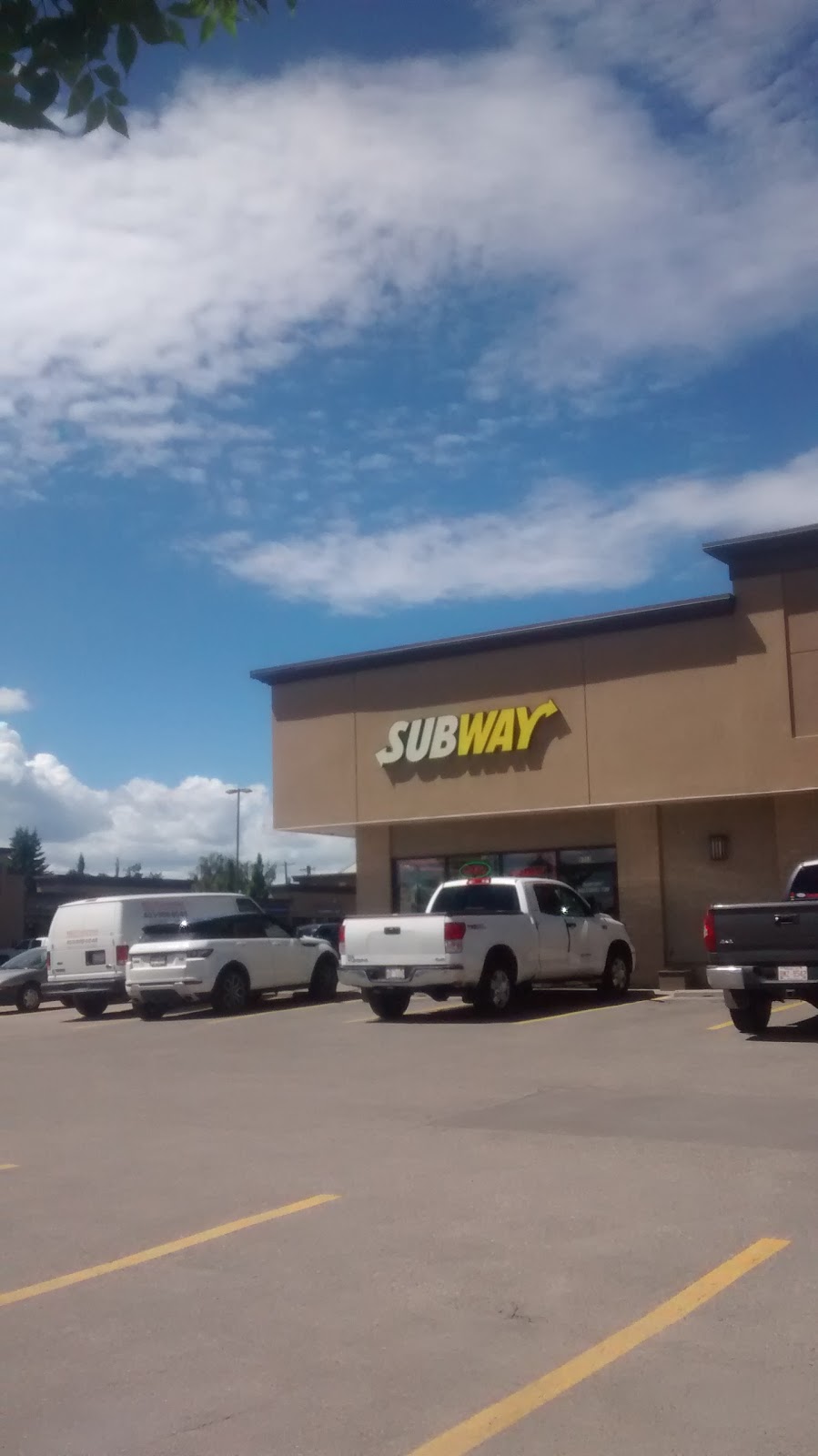 Subway | 8311 Fairmont Dr SE Acadia Shopping Centre, Calgary, AB T2H 1M8, Canada | Phone: (403) 252-5277