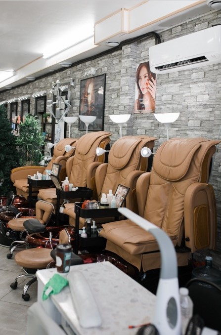 DK NAILS & HAIR | 871 Bloor St W, Toronto, ON M6G 1M4, Canada | Phone: (416) 531-9181