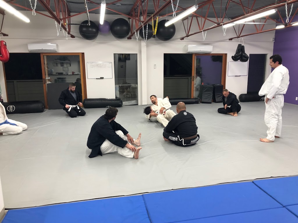 West Vancouver Brazilian Jiu Jitsu | 265 25th St, West Vancouver, BC V7V 1L1, Canada | Phone: (604) 365-7887