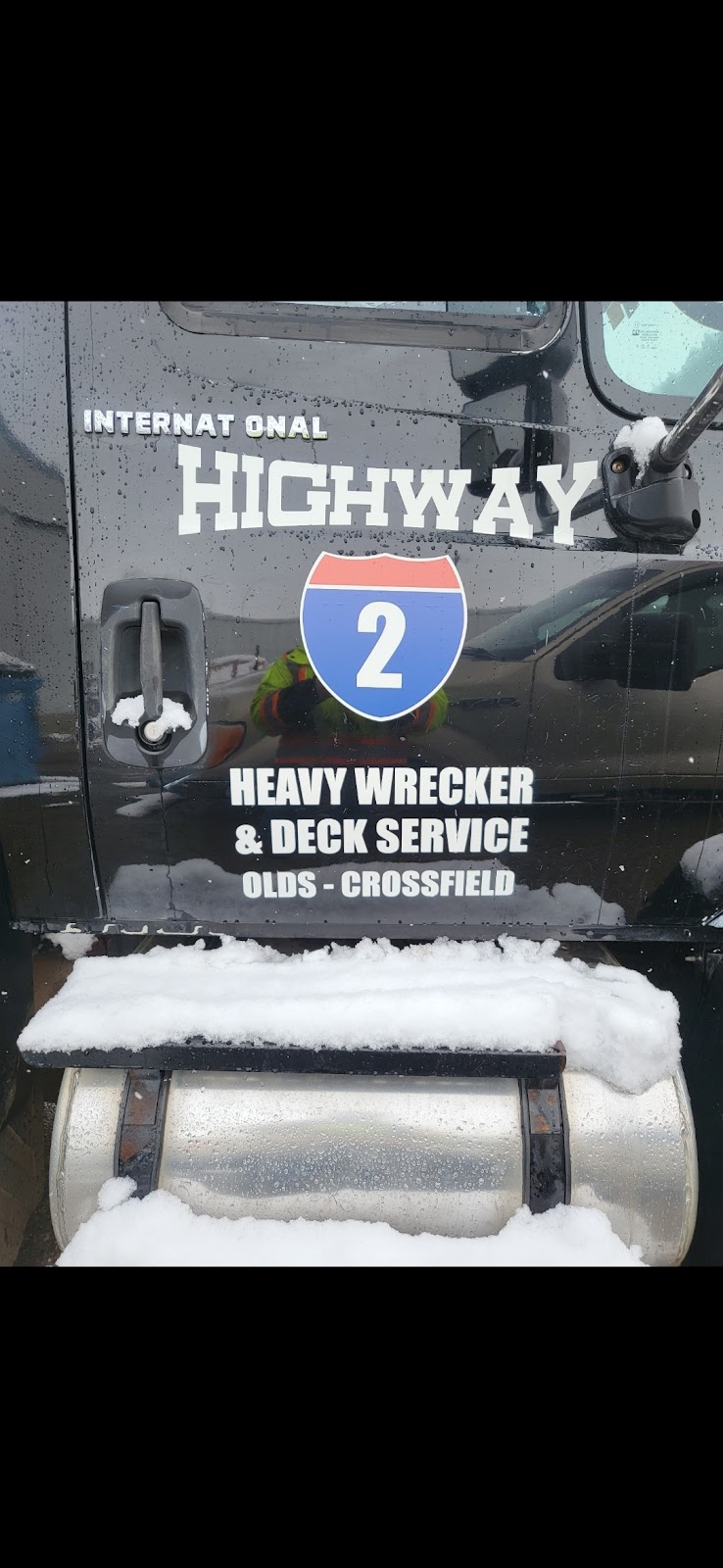 Highway 2 Heavy Wrecker & Deck Service | 3208 52 Ave, Innisfail, AB T4G 1E2, Canada | Phone: (403) 988-8833