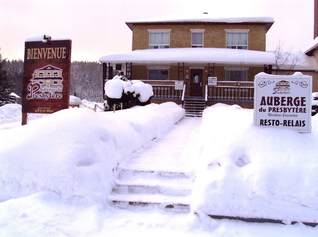 Auberge du Presbytère de Rivière-Eternité | 412 Rue Principale, Rivière-Éternité, QC G0V 1P0, Canada | Phone: (418) 608-8890