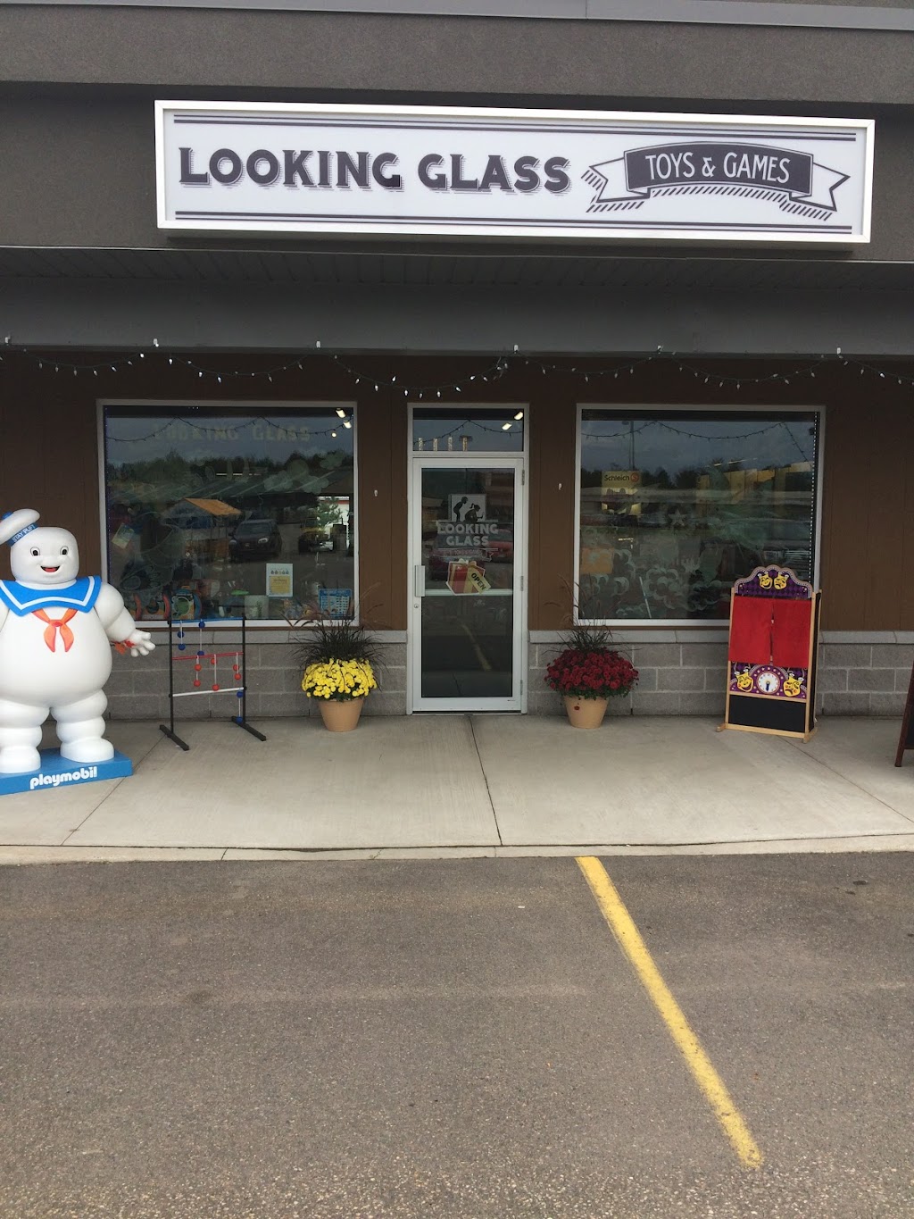 Looking Glass Toys & Games | 3025 Petawawa Blvd, Petawawa, ON K8H 1X9, Canada | Phone: (613) 506-8697