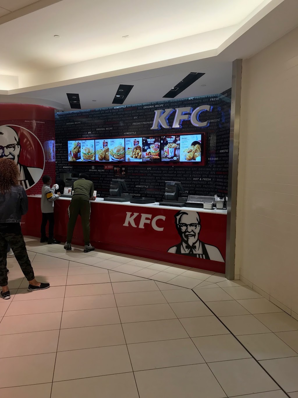 KFC | 1 Promenade Cir, Thornhill, ON L4J 4P8, Canada | Phone: (905) 762-1926