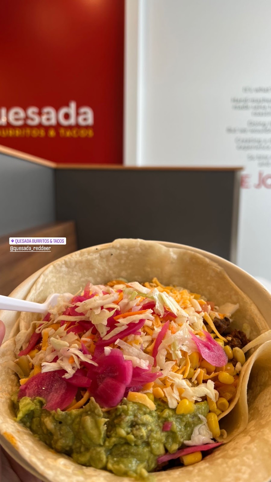 Quesada Burritos & Tacos | 2404 50 Ave, Red Deer, AB T4R 1M3, Canada | Phone: (825) 221-0982