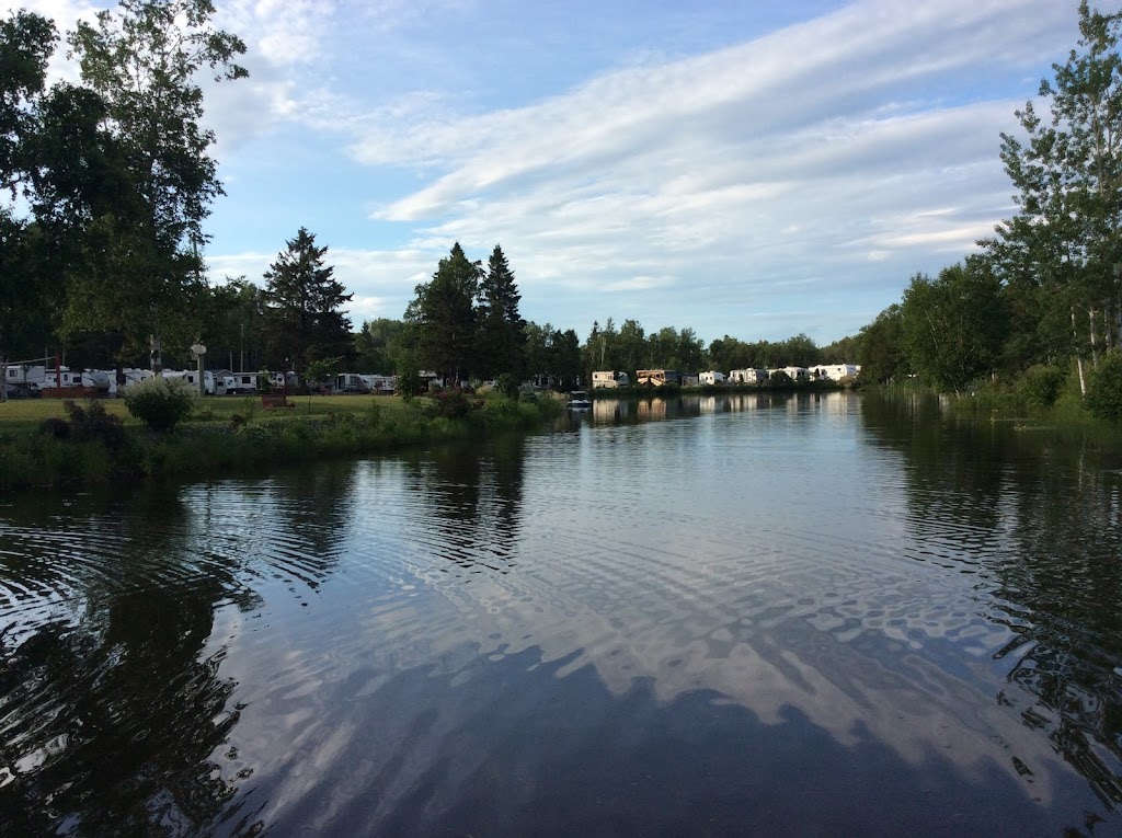 Camping La Coulée Douce | 230 Rte de la Station, Saint-Modeste, QC G0L 3W0, Canada | Phone: (418) 868-0383