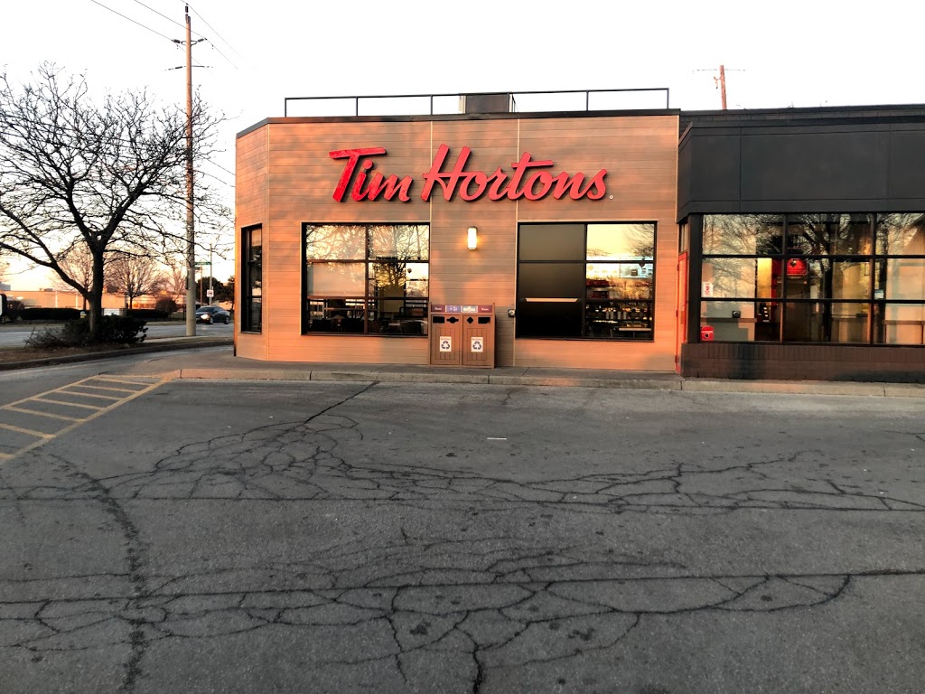 Tim Hortons | 3901 Sandwich St, Windsor, ON N9C 4H7, Canada | Phone: (519) 256-2095