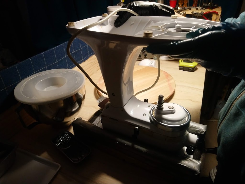 KITCHEN AID MIXER REPAIR | 290 S Kingsway UNIT 00004, Toronto, ON M6S 3T9, Canada | Phone: (647) 804-4220