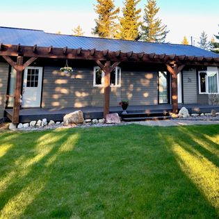 Rocky Mountain Guest House | 5 Nelson Ave, Mountain View, AB T0K 1N0, Canada | Phone: (403) 360-6273