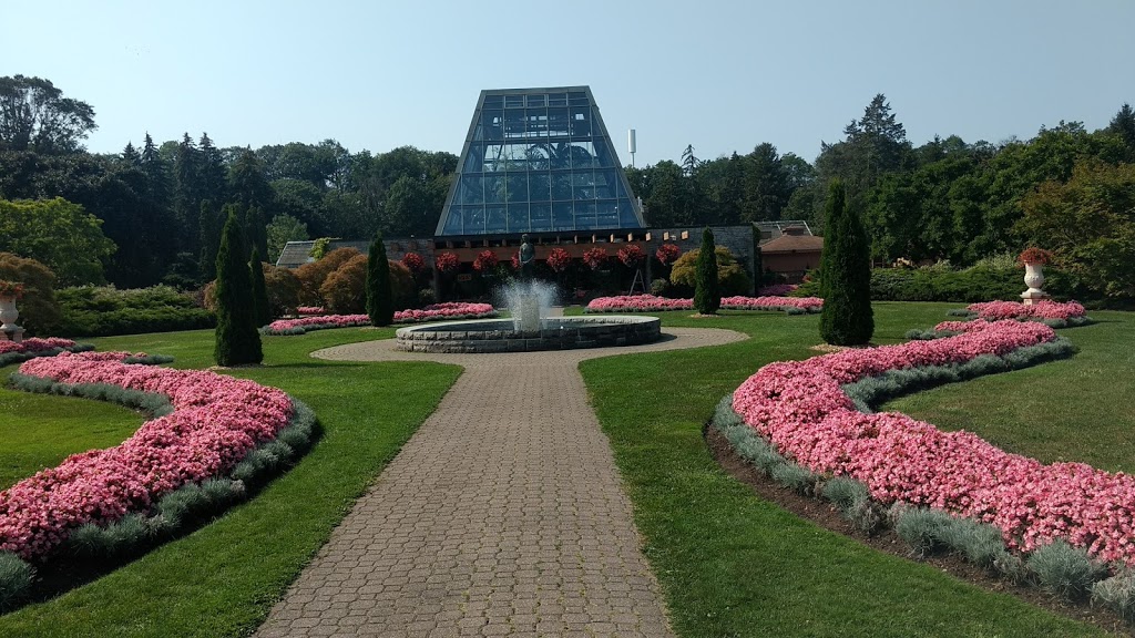 Floral Showhouse | 7145 Niagara Pkwy, Niagara Falls, ON L2E 6X8, Canada | Phone: (905) 354-1721