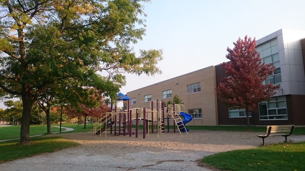 Bellewood Public School | 2500 Labelle St, Windsor, ON N9E 1B6, Canada | Phone: (519) 966-3890