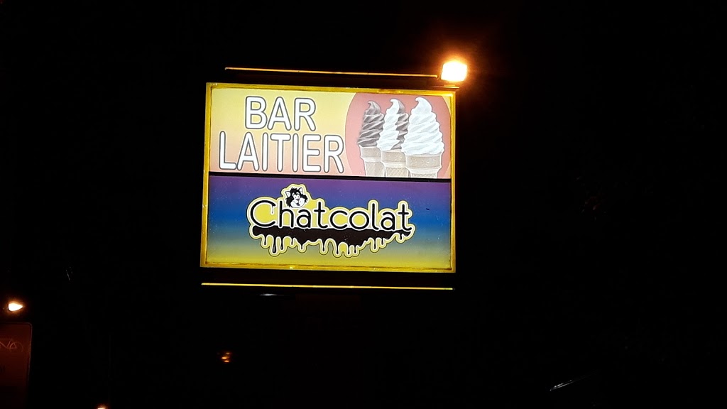 Bar Laitier Chatcolat | 1095 Boulevard Pie-XI Sud, Québec, QC G3K 1J9, Canada | Phone: (418) 842-8484