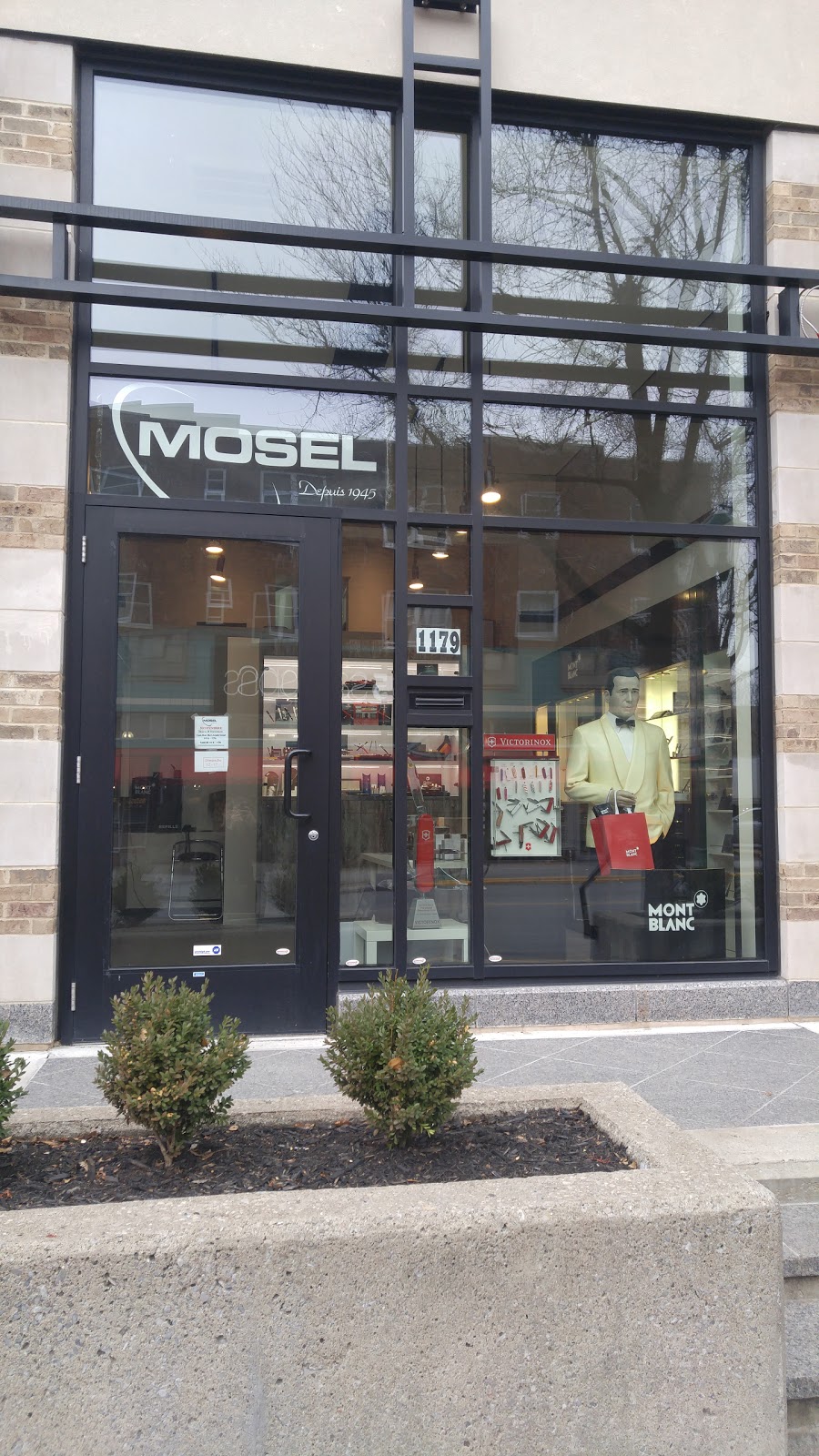 Mosel’s | 1179 Avenue Bernard, Outremont, QC H2V 1V5, Canada | Phone: (514) 735-1138