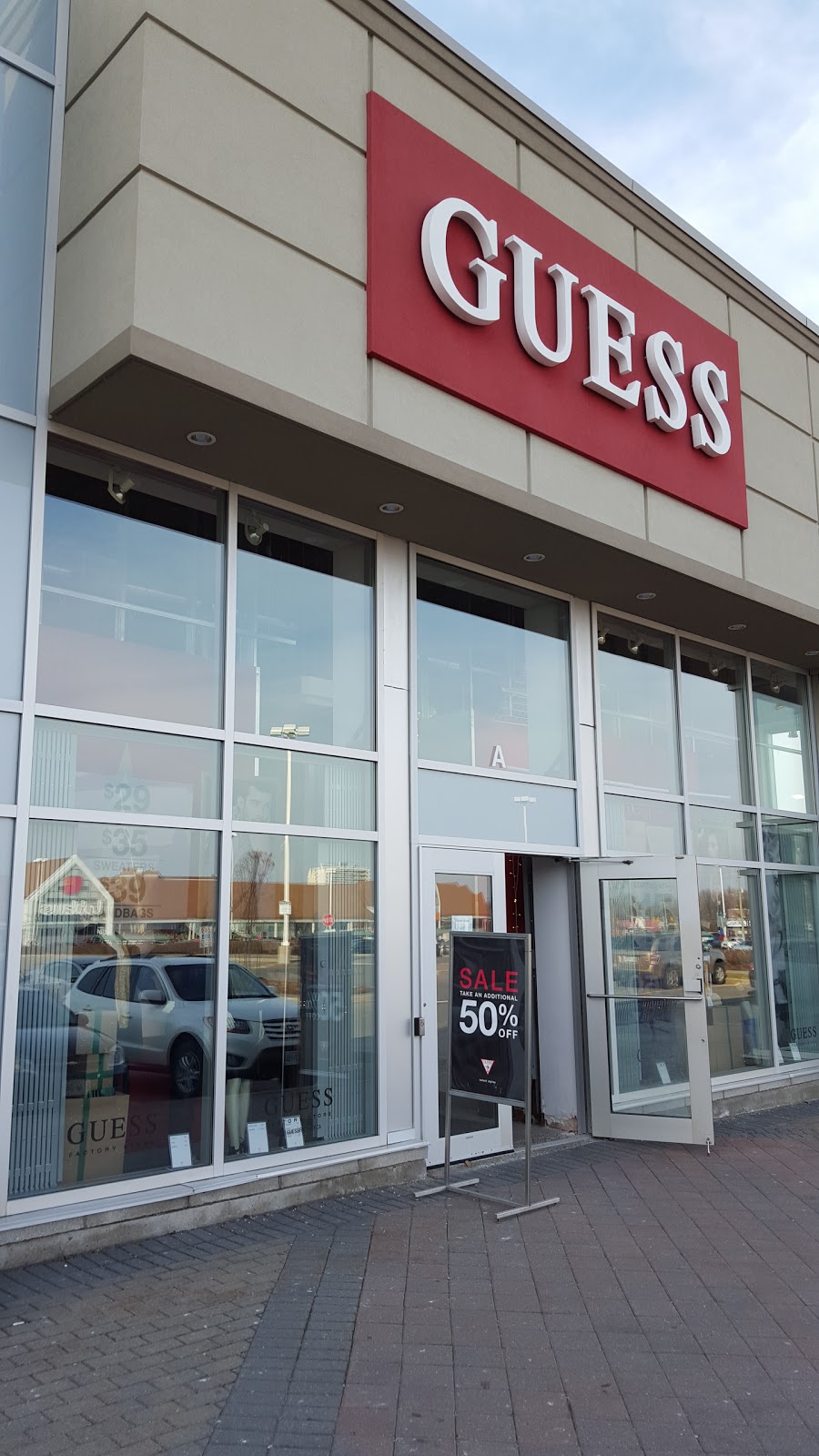 GUESS Factory | 1377 Woodroffe Ave Unit A, Nepean, ON K2G 1V7, Canada | Phone: (613) 688-1040