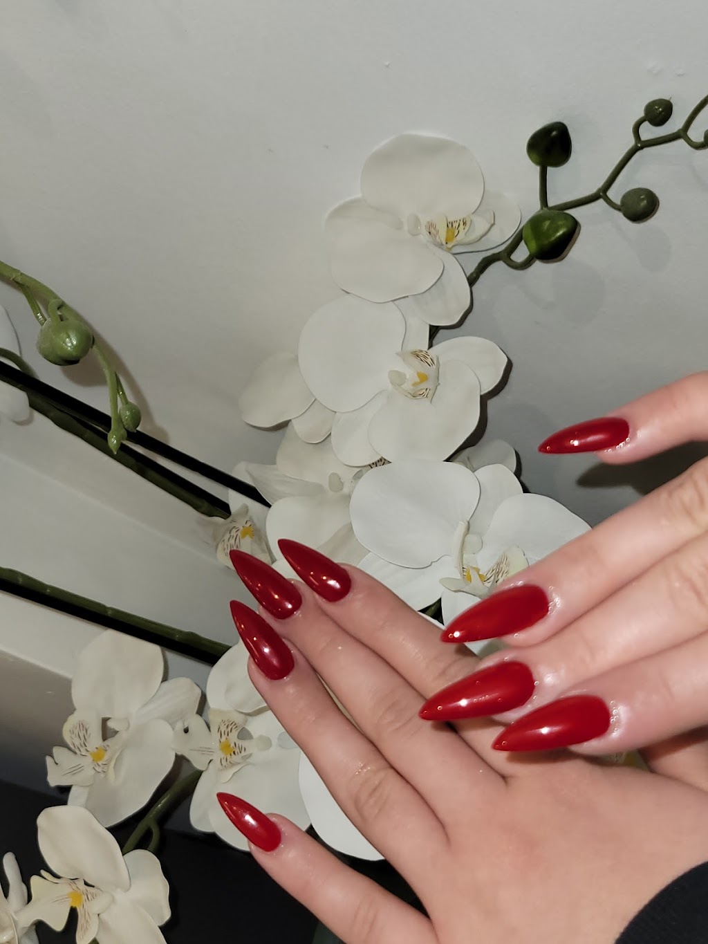 Ongles Queen | 1469 Boulevard Saint-Martin O, Laval, QC H7S 1N1, Canada | Phone: (450) 933-5660