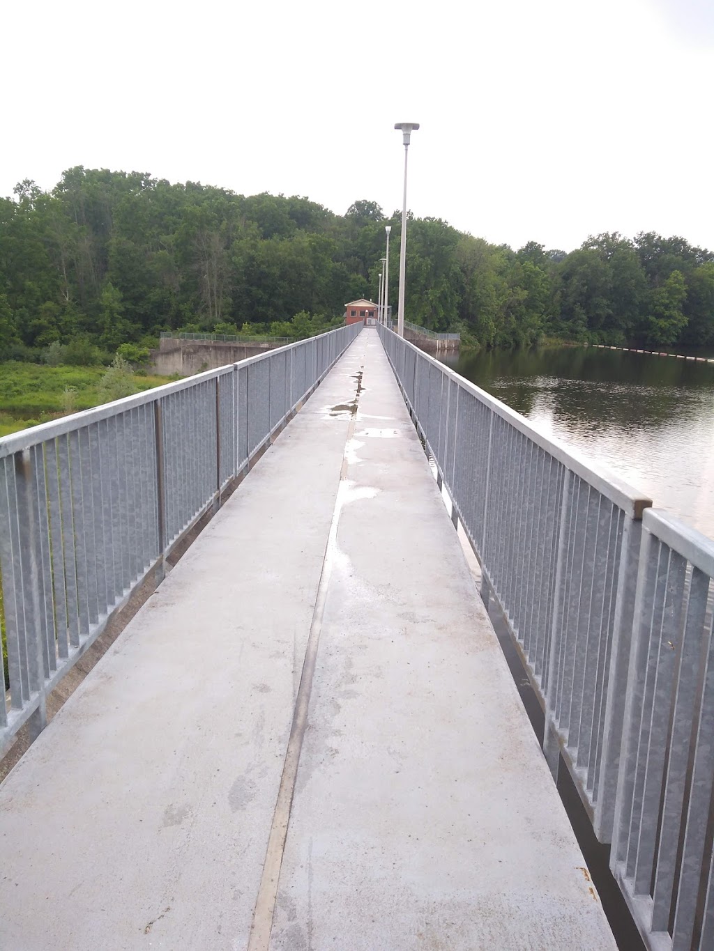 Christie Lake Dam | Round the Lake Trail, Hamilton, ON L9H 5E1, Canada