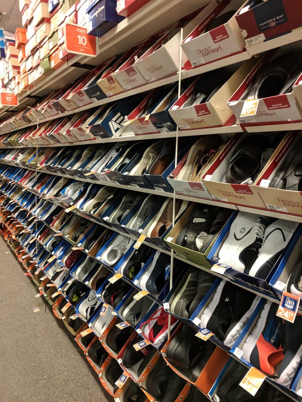 Payless ShoeSource | 3003 Danforth Ave, East York, ON M4C 1M9, Canada | Phone: (416) 686-8806