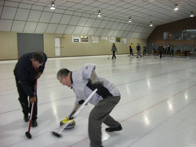 Glencoe and District Curling Club | Box 689, 268 Currie St, Glencoe, ON N0L 1M0, Canada | Phone: (519) 287-2499