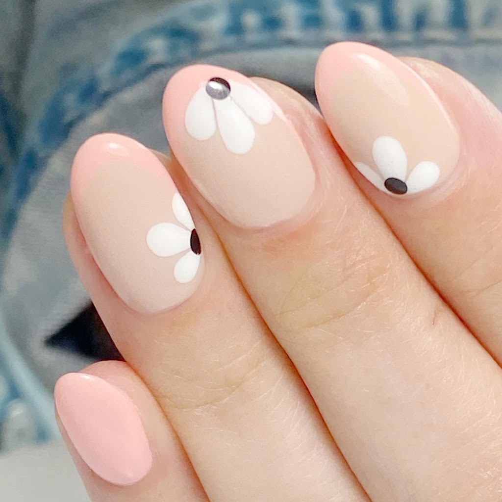 White Lotus Nails | 15345 BC-10, Surrey, BC V3S 0X9, Canada | Phone: (604) 574-5020