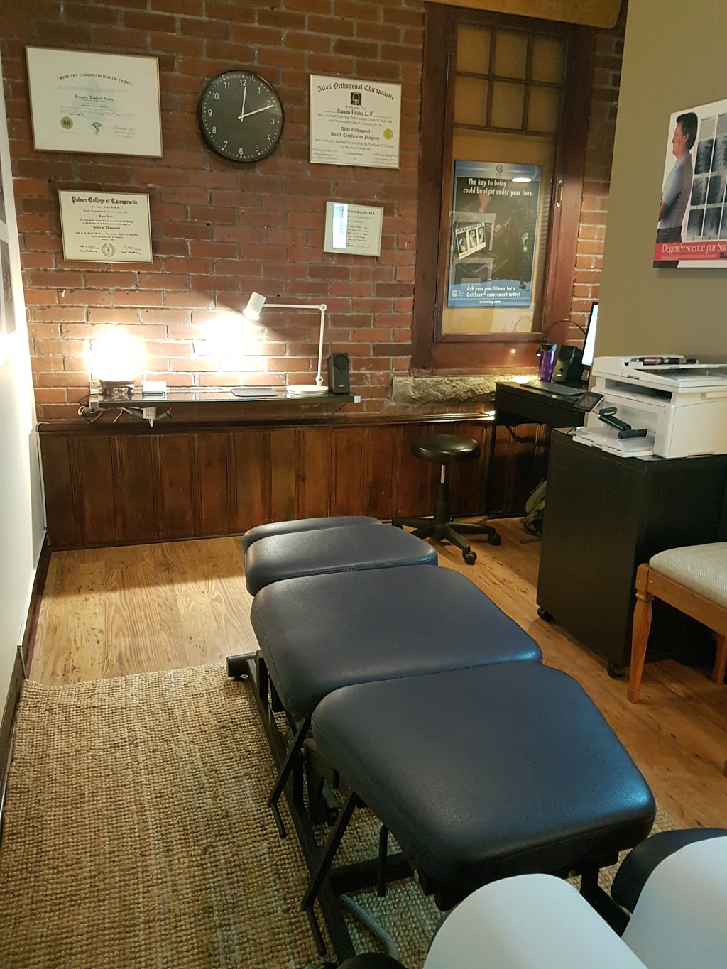 Dr François Poulin, Chiropraticien, D.C. | 228 Rue Sainte-Marie, La Prairie, QC J5R 1G2, Canada | Phone: (450) 761-0090