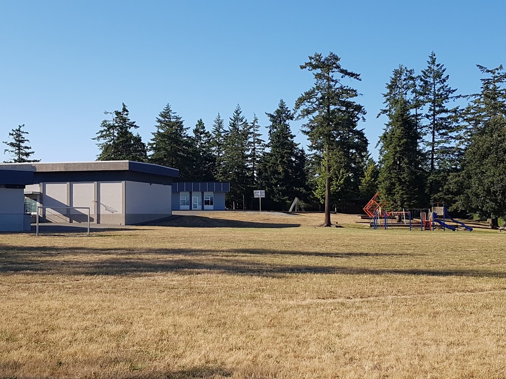 Lochside Elementary | 1145 Royal Oak Dr, Victoria, BC V8X 3T7, Canada | Phone: (250) 658-5238