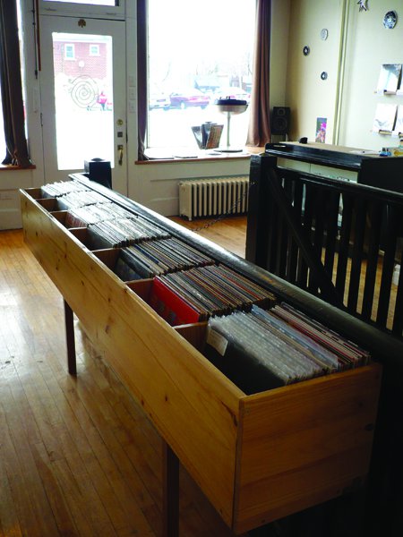 Cosmic Daves Vinyl Emporium | 595 Kathleen St, Sudbury, ON P3C 2N4, Canada | Phone: (705) 222-9387