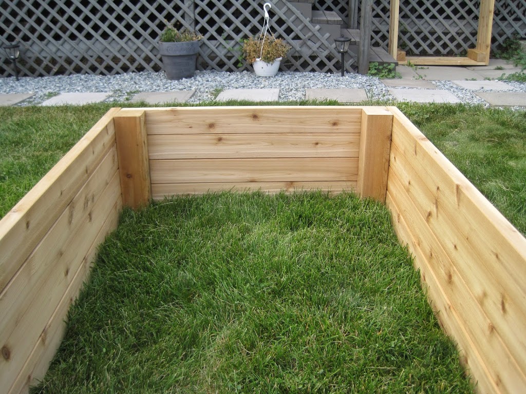 Okanagan Garden Beds | 325 Peck Rd, Kelowna, BC V1X 4R1, Canada | Phone: (250) 938-2757