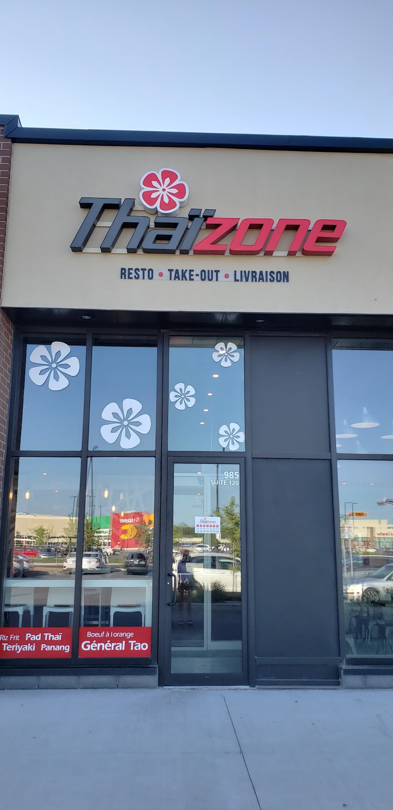 Thaïzone | 985 Boulevard des Prés-Verts, La Prairie, QC J5R 0R3, Canada | Phone: (450) 444-4554