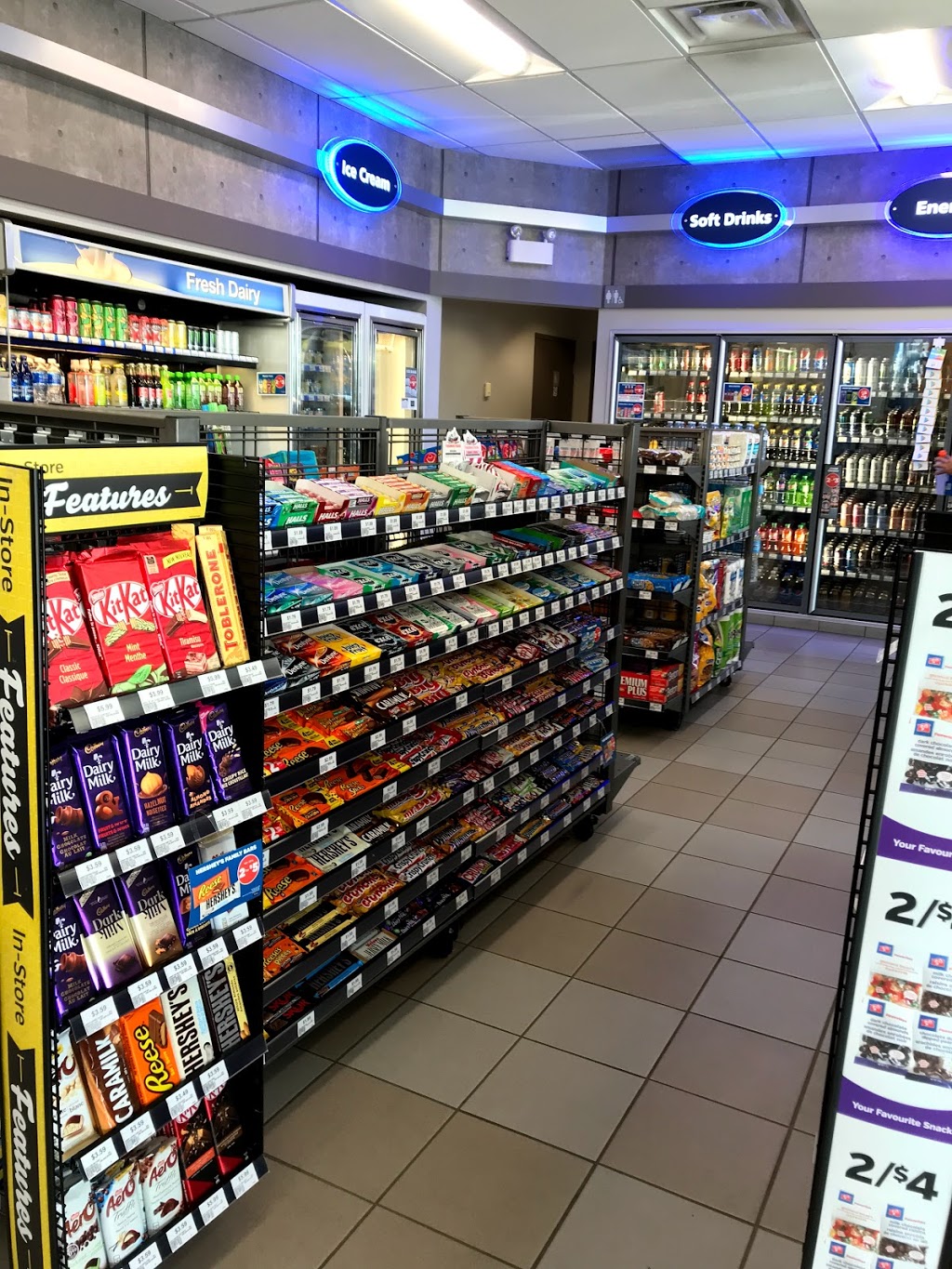 Circle K | 2370 Lawrence Ave E, Scarborough, ON M1P 2R5, Canada | Phone: (416) 751-2541
