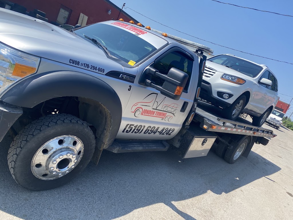 London Towing & 50 Auto Unlock | 1430 Jalna Blvd #3, London, ON N6E 3C1, Canada | Phone: (519) 694-4242