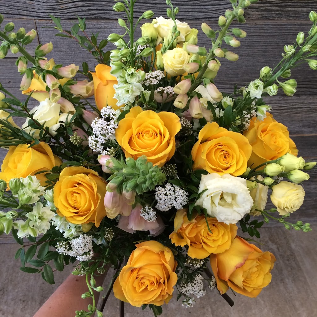 September Charm Flowers | 2500 Appleby Line, Burlington, ON L7L 0A2, Canada | Phone: (905) 332-6514