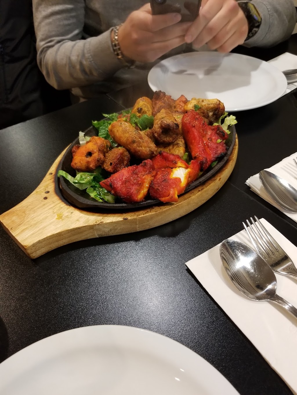 Sana Restaurant | 655 Rue Jarry O, Montréal, QC H3N 1G3, Canada | Phone: (514) 274-2220