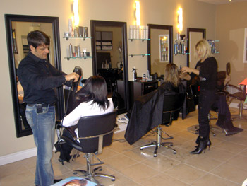 Ronis Hair Salon | 5891 Bathurst St, North York, ON M2R 1Y7, Canada | Phone: (416) 913-0913