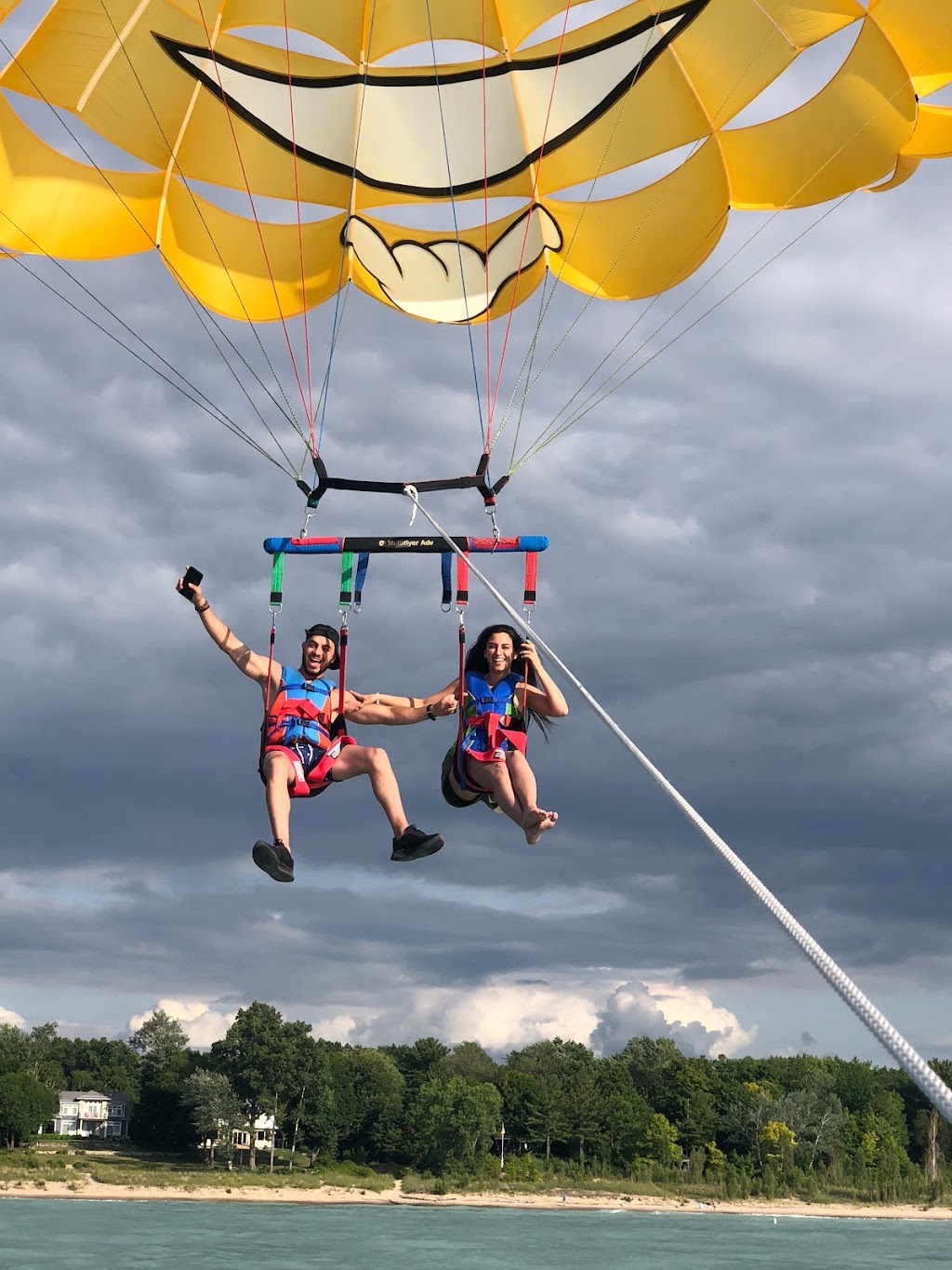 Grand Bend Parasail | 77 Main St W, Grand Bend, ON N0M 1T0, Canada | Phone: (519) 525-3596