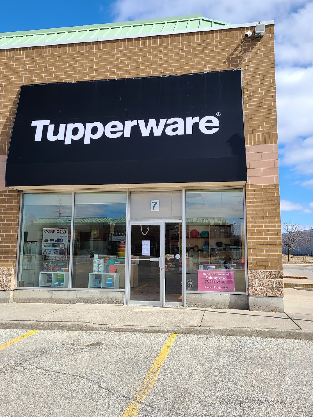 Tupperware studio | 20 Jacob Keffer Pkwy #7, Concord, ON L4K 5E3, Canada | Phone: (905) 553-0016