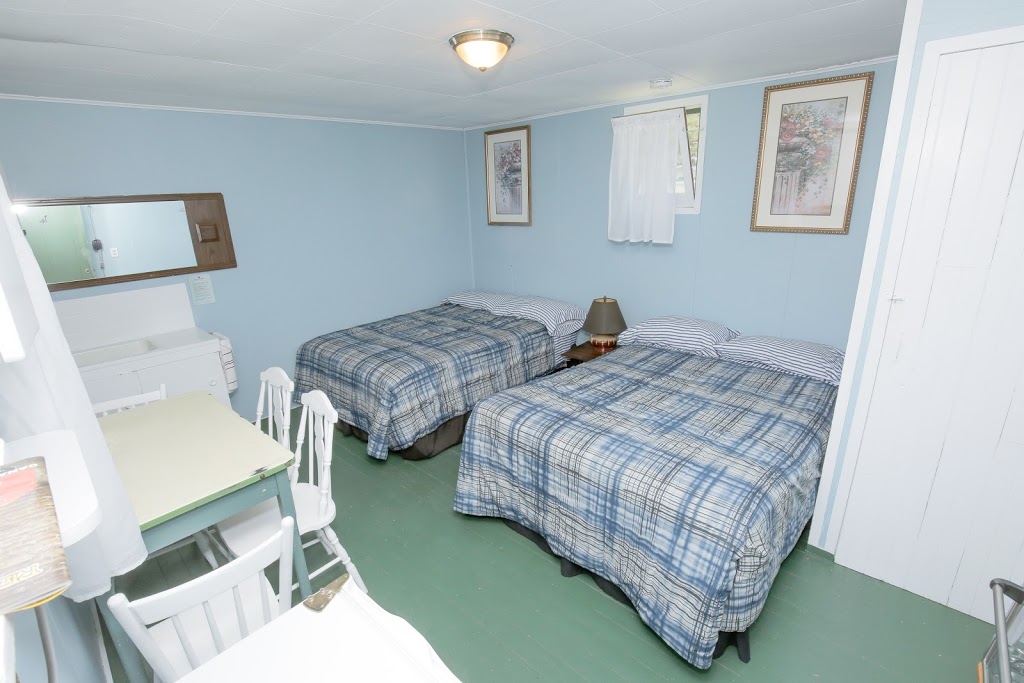 Santa Fe Motel Wasaga Beach | 147 Mosley St, Wasaga Beach, ON L9Z 2K1, Canada | Phone: (705) 429-3088