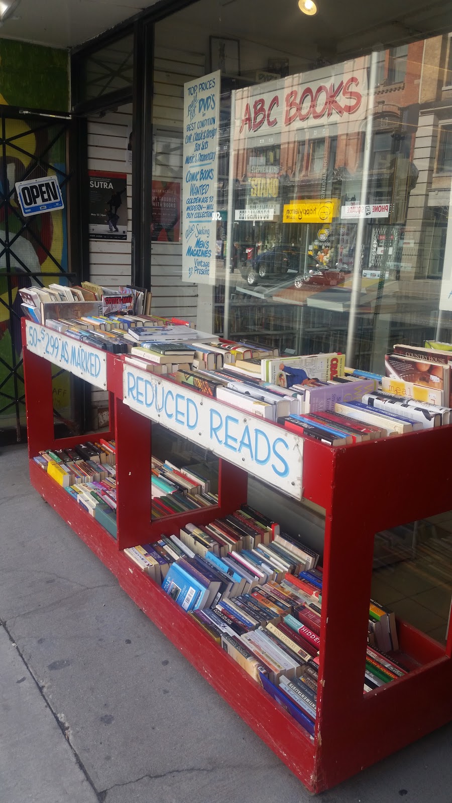 BMV Books | 10 Edward St, Toronto, ON M5G 1C9, Canada | Phone: (416) 977-3087