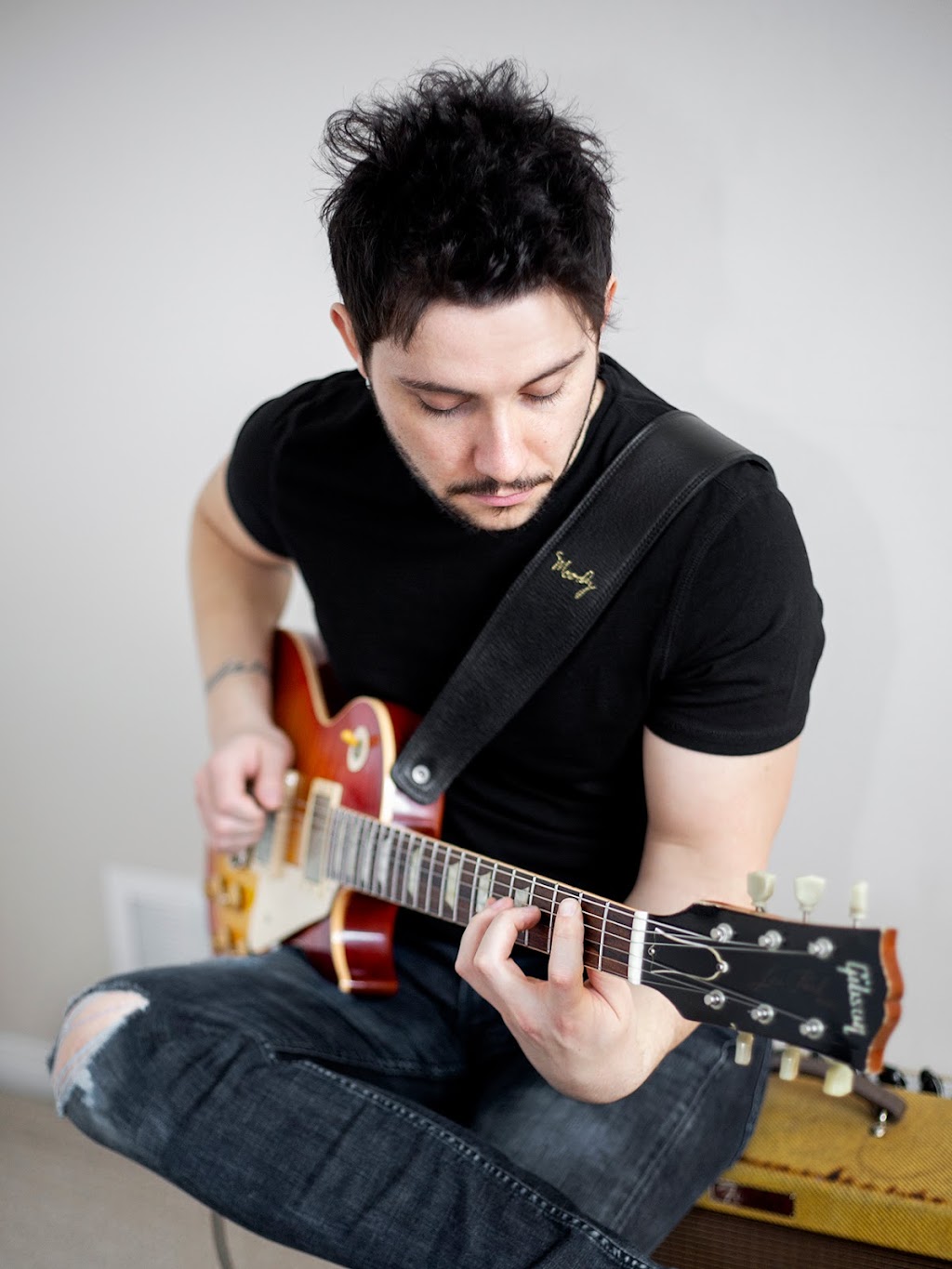 Mitch Mainville - Guitar Lessons | 190 Rustic Hills Crescent, Orléans, ON K4A 0B9, Canada | Phone: (613) 220-7113