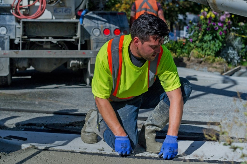 Palmieri Bros Paving & Contracting | 5211 Regent St, Burnaby, BC V5C 4H4, Canada | Phone: (604) 294-4140