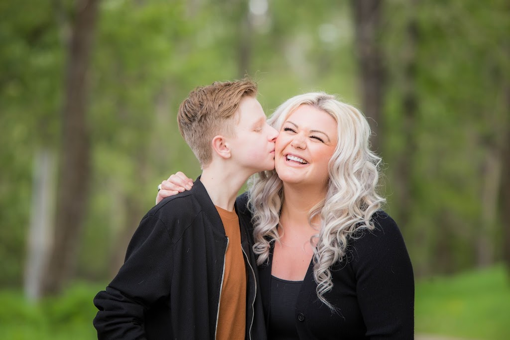 Tiffany Rose Photography | 1202 Valley View Dr, Sparwood, BC V0B 2G0, Canada | Phone: (403) 336-0389