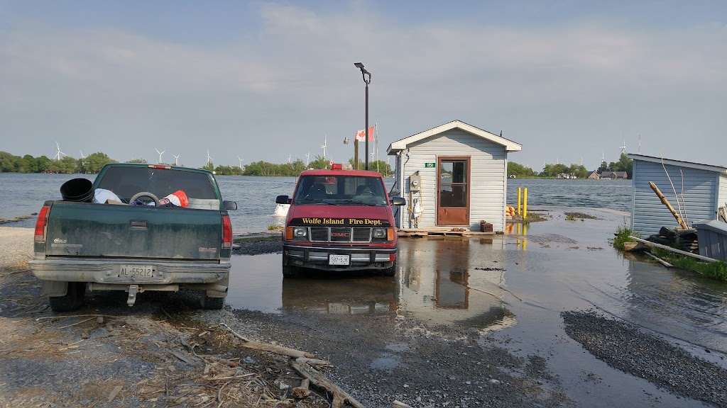 Simcoe Ferry | 9 Nine Mile Point Rd, Wolfe Island, ON K0H 2Y0, Canada | Phone: (613) 385-2997