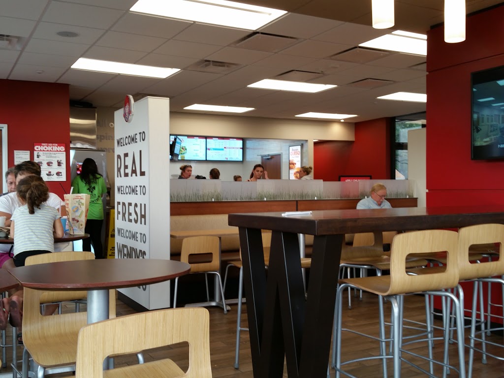 Wendys | 360 Dingens St, Buffalo, NY 14206, USA | Phone: (716) 824-3011