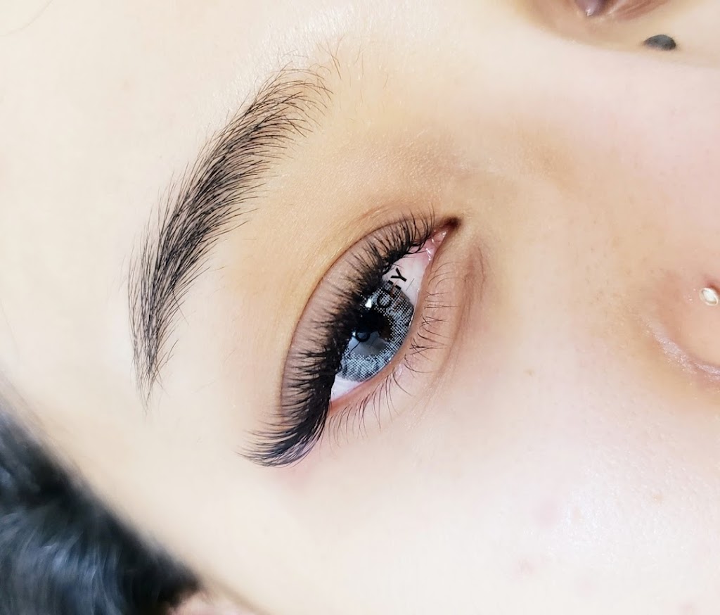 Catchy Beauty Eyelash Extensions | 117 Centrepointe Dr Unit 121, Ottawa, ON K2G 5X3, Canada | Phone: (613) 699-0888