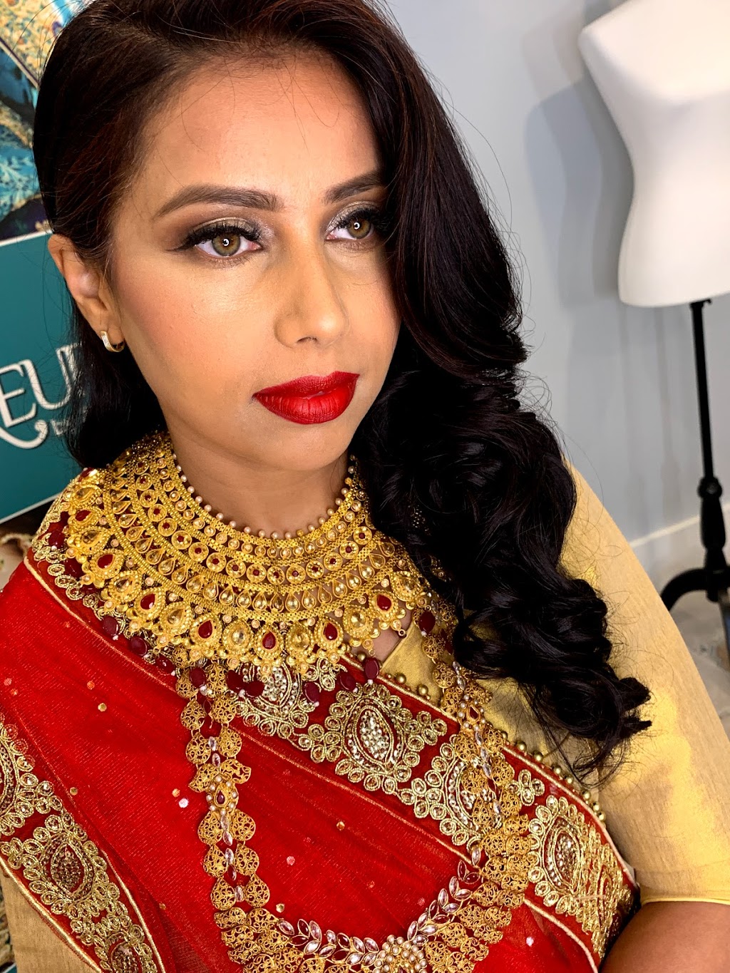 MakeupGuru Studio - by Shakereen Chowdhury | 2041 Stewart Crescent, Mississauga, ON L4Y 1C4, Canada | Phone: (647) 404-0212