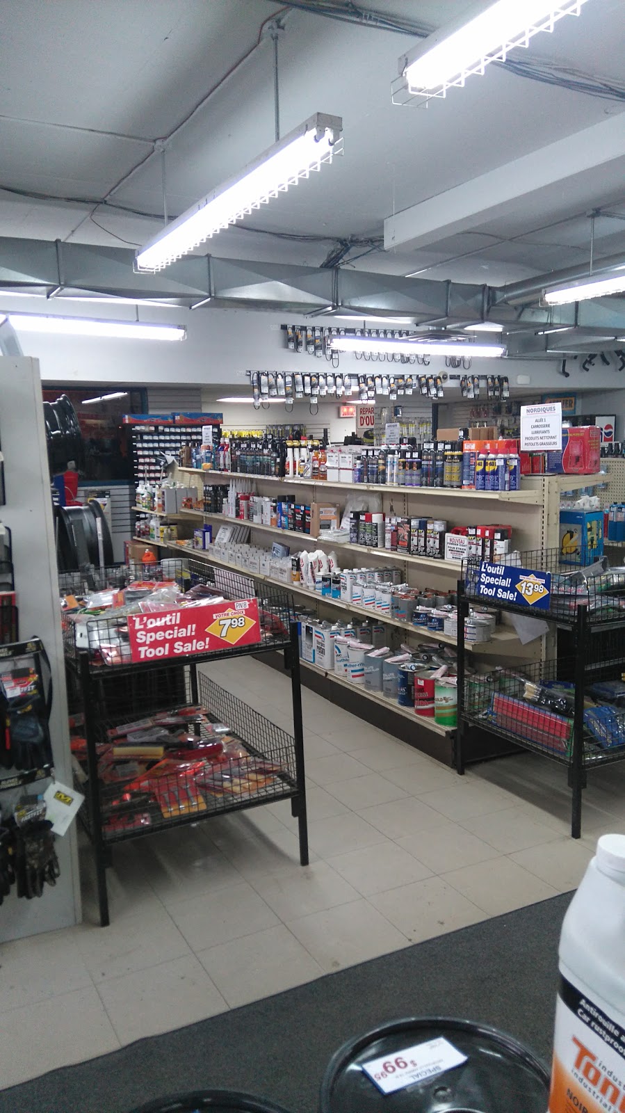 Nordiques Outillage & Accessoires dautos - King | 613 1re Ave, Québec, QC G1L 3J6, Canada | Phone: (418) 525-4811