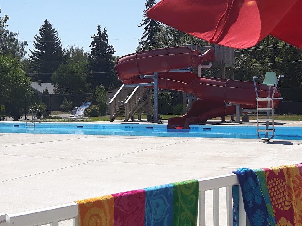 Bassano Swimming Pool | 253 6 Ave, Bassano, AB T0J 0B0, Canada | Phone: (403) 641-4025