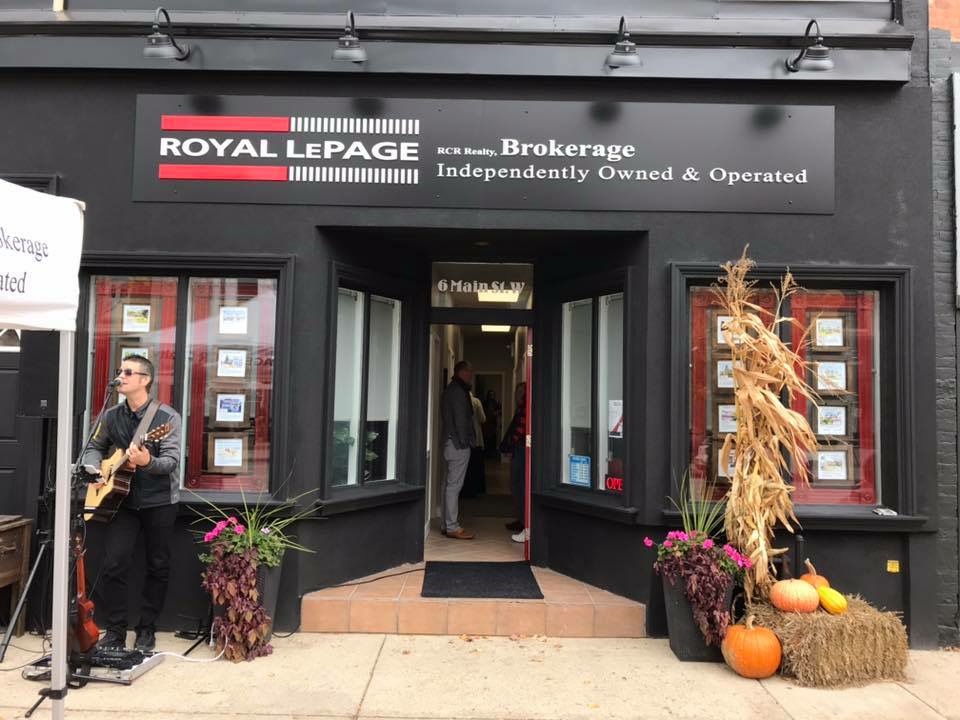 Royal LePage RCR Realty | 6 Main St W, Beeton, ON L0G 1A0, Canada | Phone: (905) 729-3000